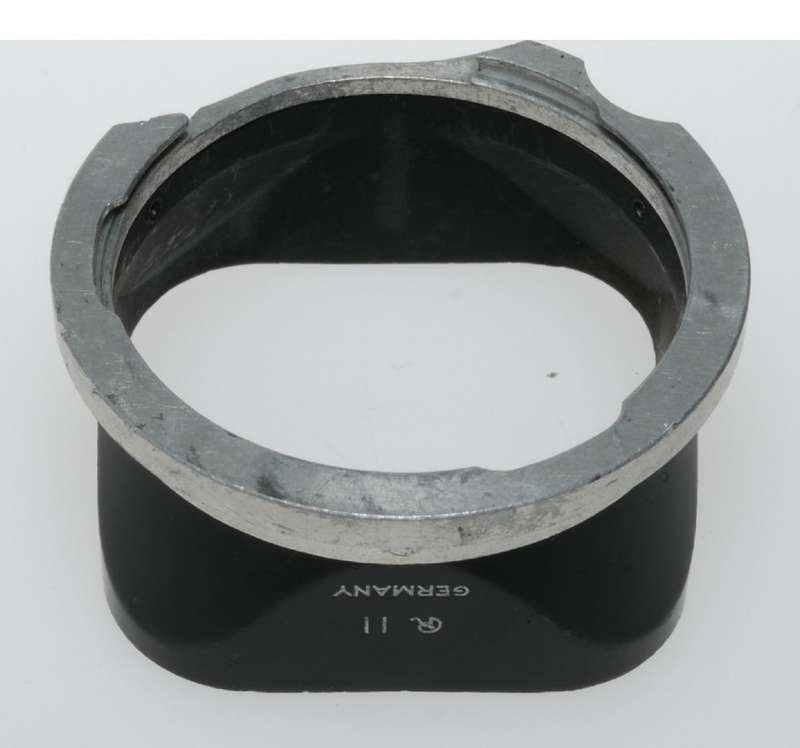 Rolleiflex TLR vintage film camera shade lens hood used RII black twist on type