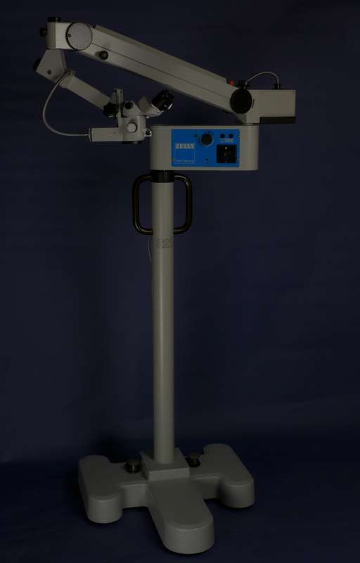 ZEISS OPMI 11 FC Spot SURGICAL MICROSCOPE on S21 FLOOR STAND