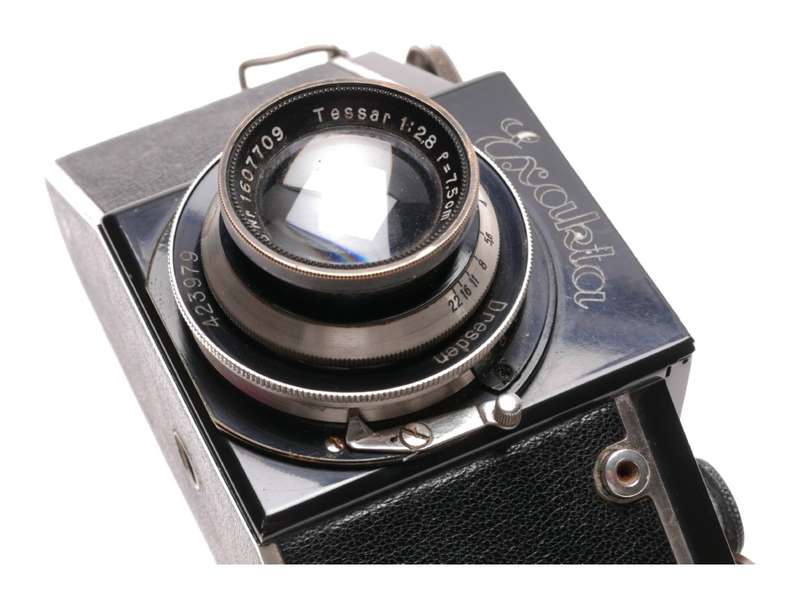 Exakta black medium format vintage camera Tessar 2.8 f=7.5cm Meyer 1:2.8/75mm