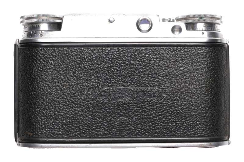 Voigtlander Prominent 35mm rangefinder camera film body chrome used