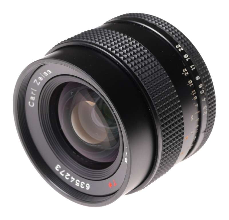 Zeiss Distagon 2.8/28 wide angle camera lens f=28mm T Contax SLR
