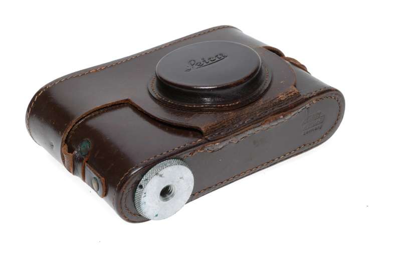 Wetzlar Leica Leather camera case to fit M39 screw mount Leitz rangefinder used