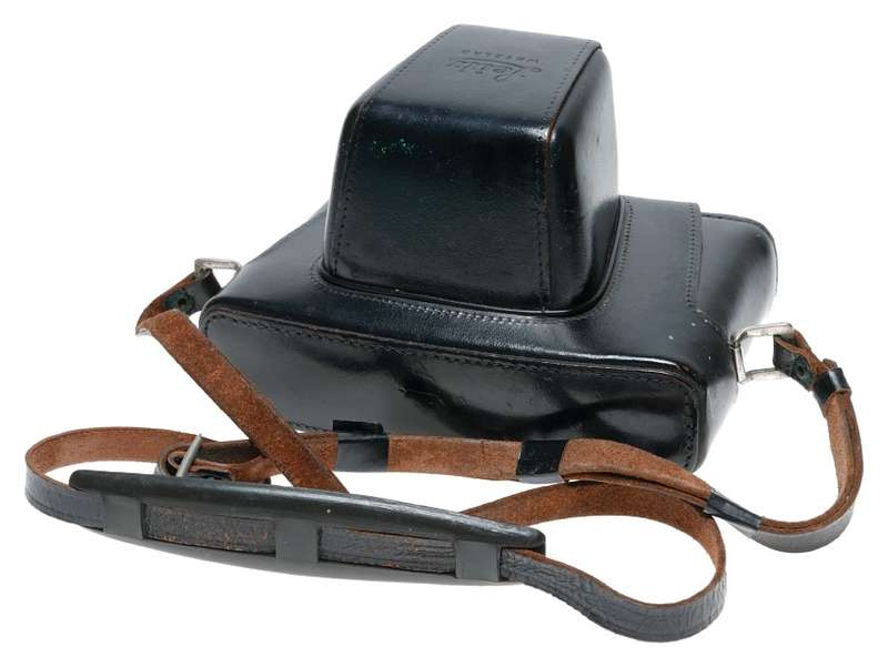 Leica Black leather ever ready SLR camea hard case with strap excellent