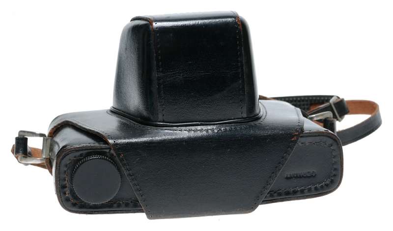 Leica Black leather ever ready SLR camea hard case with strap excellent