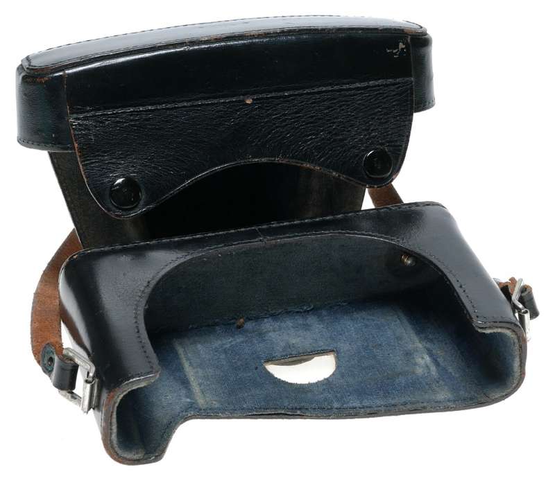 Leica Black leather ever ready SLR camea hard case with strap excellent