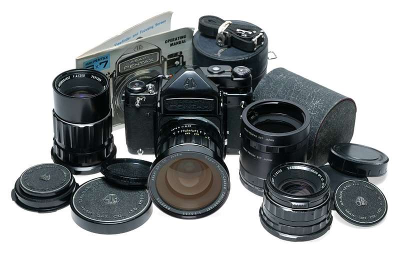 Pentax 6x7 large format film camera outfit many lenses 3.5/55mm manuals tubes