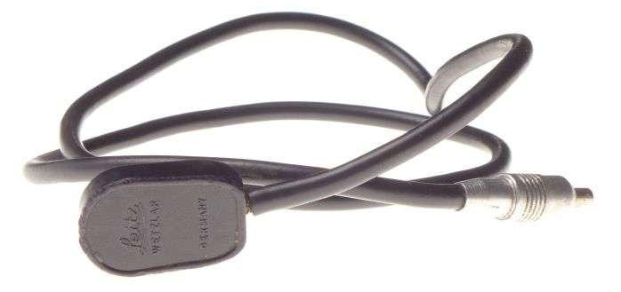 Original Leitz Flash sync cable plug inn typ LEICA sychronization connection