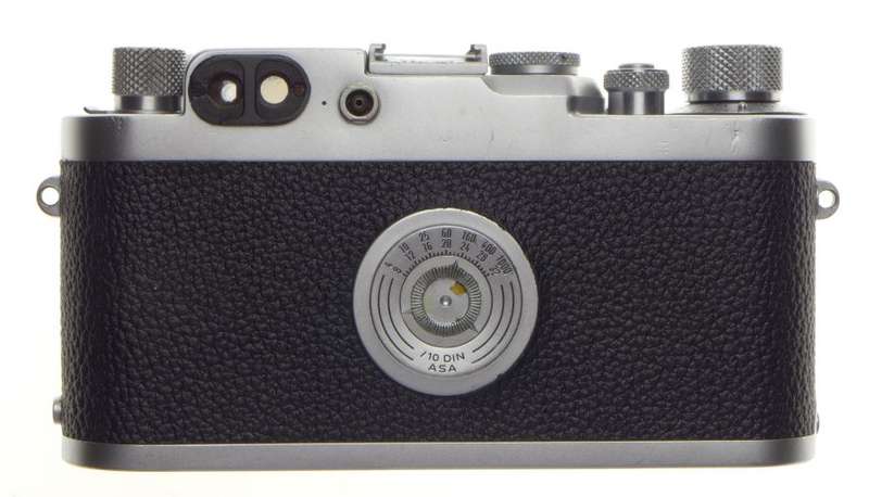 IIIG Leica Chrome 3g Camera with SUMMARON 3.5/3.5cm Compact lens f=35mm