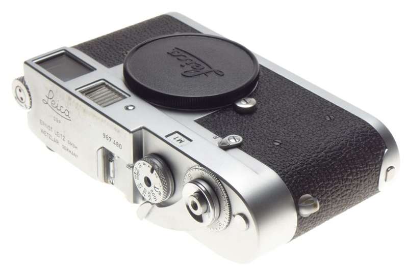 Body M1 chrome Leica M rangefinder camera 35mm film body lightly used rare Leitz