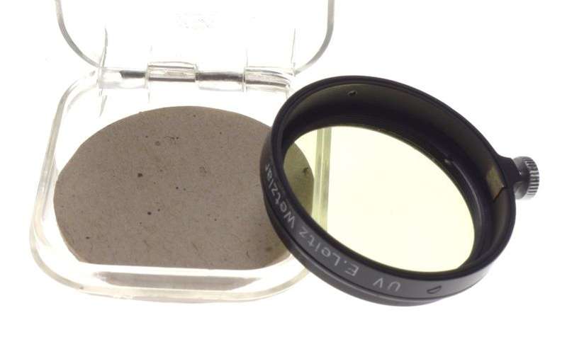 LEICA rangefinder camera lens filter black rim snap on Hell GElb Yellow light