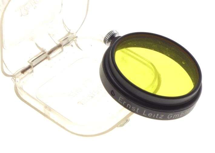 LEICA rangefinder camera lens filter yellow 1 used black frame snap on gelb hell