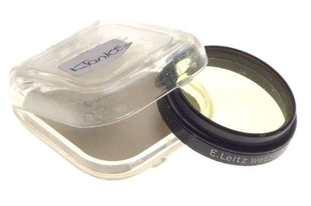 LEICA rangefinder camera lens filter E. Leitz Wezlar snap on light yellow hell-G