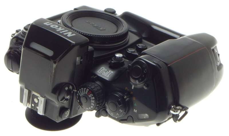 F4 s NIKON SLR 35mm FILM CAMERA BODY DP 20 PRISM FINDER BATTERY GRIP USED MANUAL