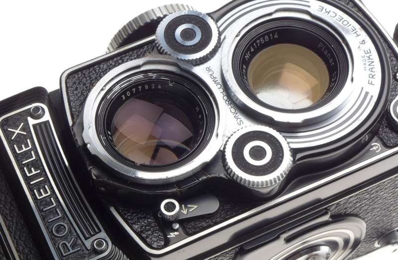 TLR Rolleiflex 3,5F Zeiss Planar 3.5/75mm coated lens 120 film camera with hood