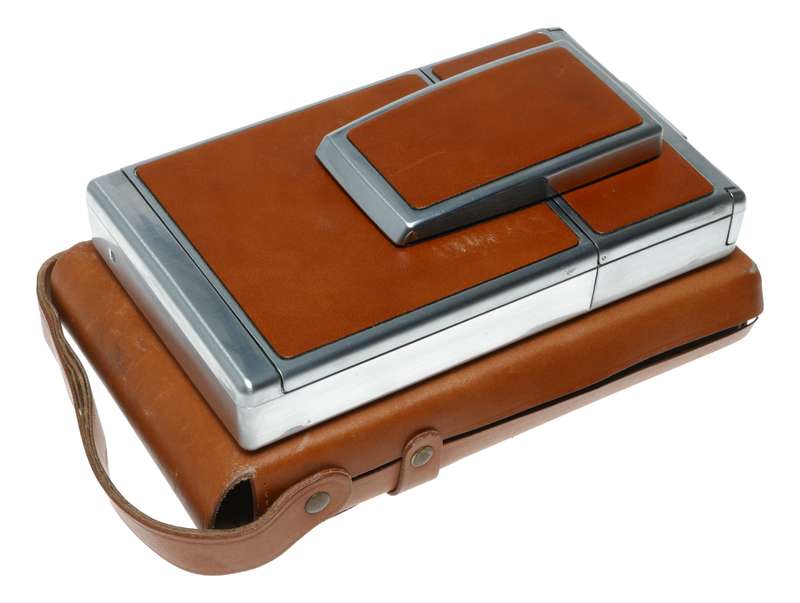 Polaroid SX-70 vintage camera set original with leather case