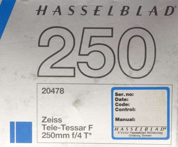 Boxed Hasselblad 2000 FC lens Tele-Tessar 1:4/250mm f=250mm t* Zeiss caps MINT-