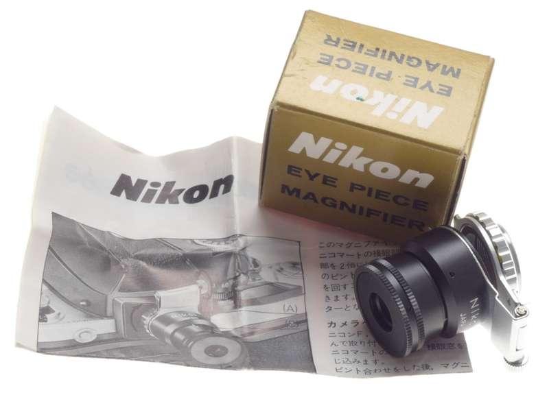 NIKON EYEPIECE MAGNIFIER FOCUSSING FLIP UP TYPE FITS 35mm VINTAGE FILM CAMERAS