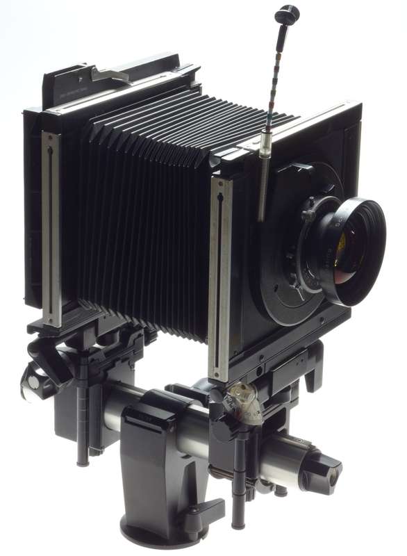SINAR F Black camera 4x5 body Chrome Rail SYMMAR-S 1:5.6/210mm Schneider lens MC