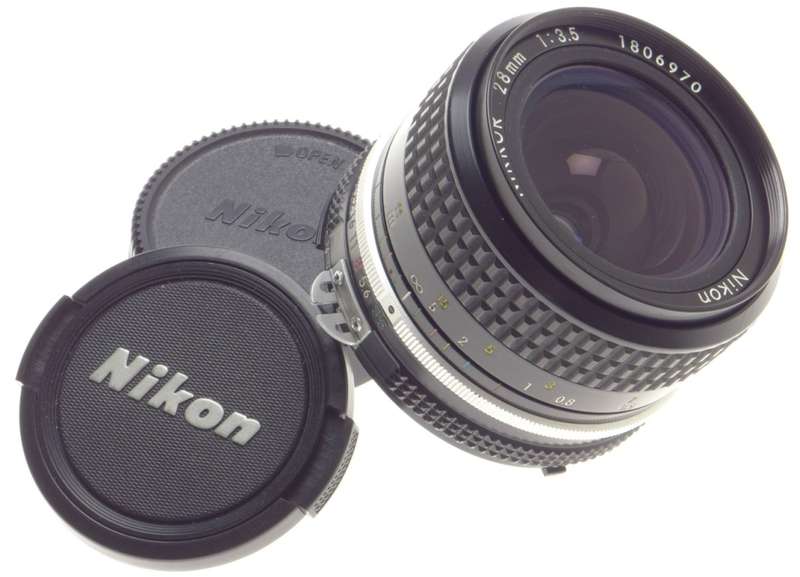 NIKON-AI 1:3.5 f=28mm VINTAGE SLR 35mm FILM CAMERA LENS 3.5/28 NIKKOR CLEAN CAPS