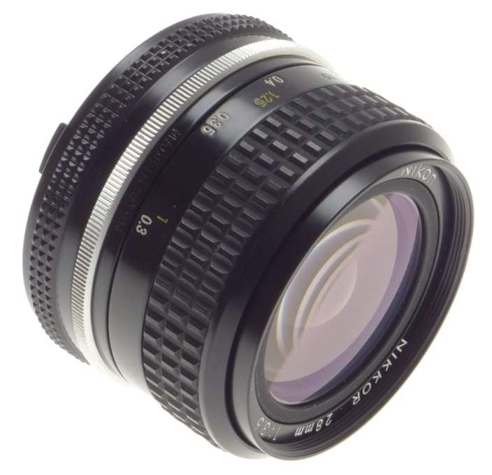NIKON-AI 1:3.5 f=28mm VINTAGE SLR 35mm FILM CAMERA LENS 3.5/28 NIKKOR CLEAN CAPS