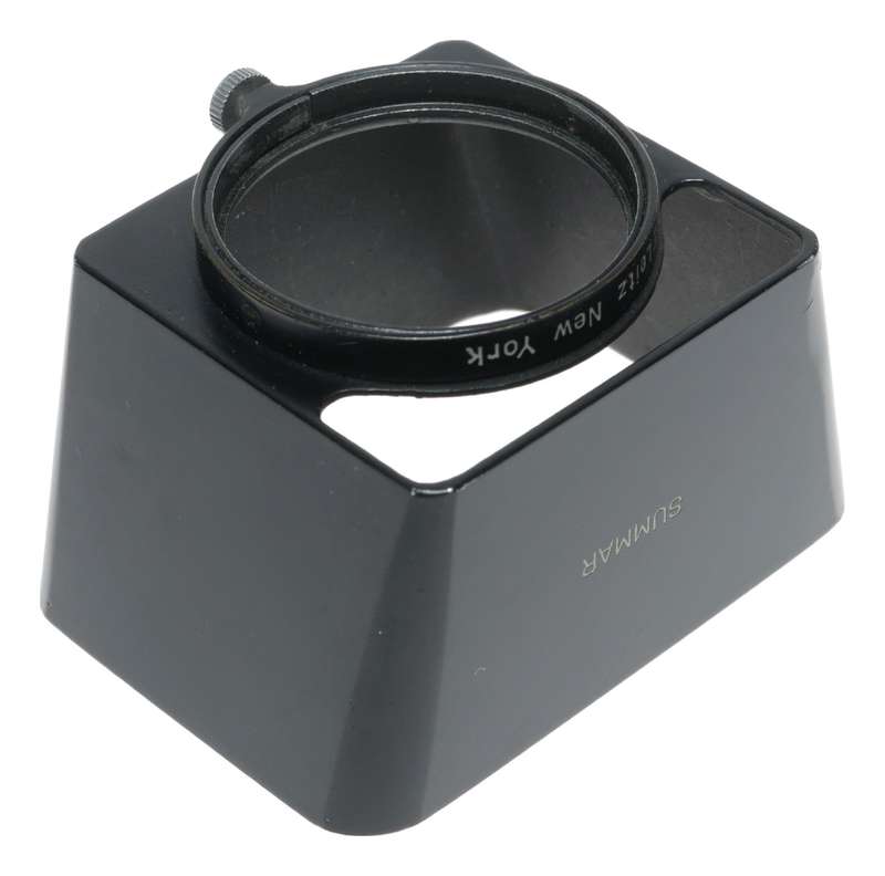 E.Leitz New York Summar vented lens hood shade Black screw on rare SOOMP