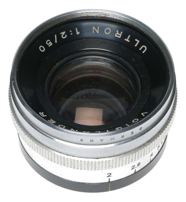 Ultron 2/50 Voigtlander Prominent camera lens set in case f=50mm f2