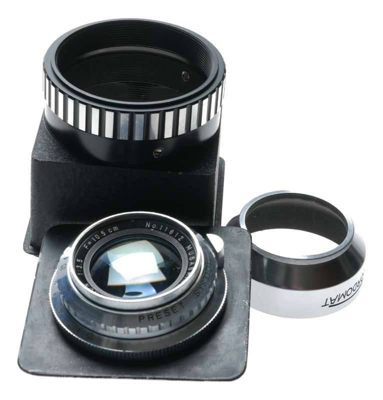 Luminon 1:3.5 f=105mm Rittreck medium format camera lens and accessories