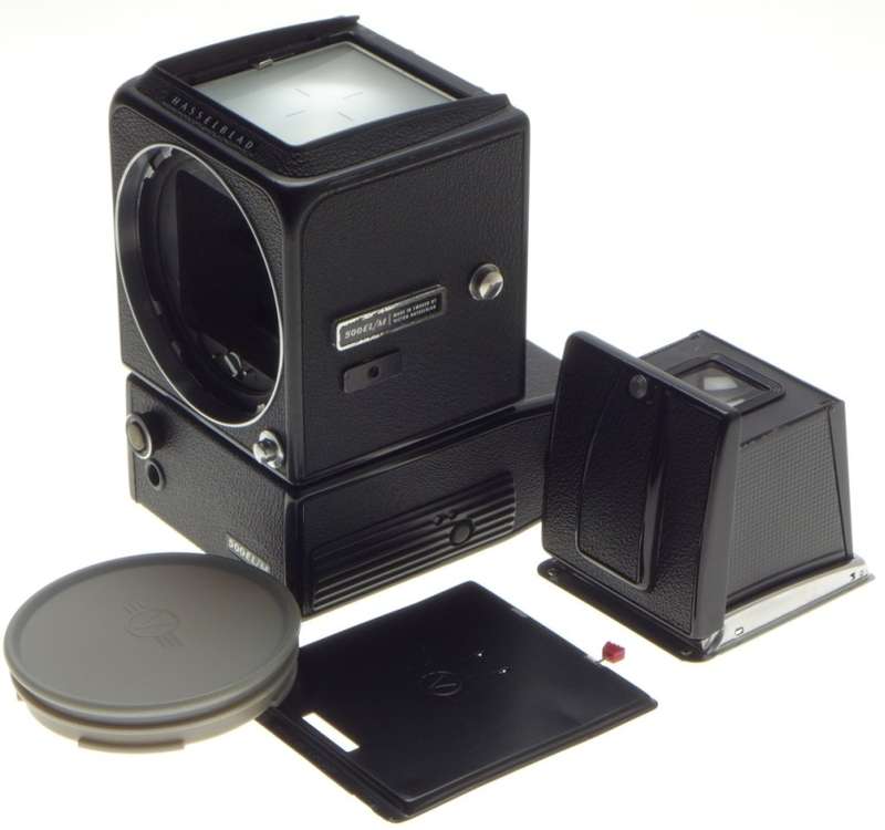 HASSELBLAD 500 EL/M CAMERA BODY WITH WAIST LEVEL FINDER BATTERY CONVERSION DONE