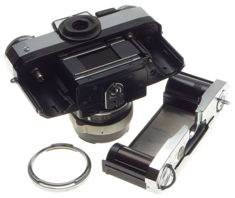 ZEISS IKON CONTAREX ELECTRONIC SLR VINTAGE FILM CAMERA DISTAGON 1:4 f=35mm LENS