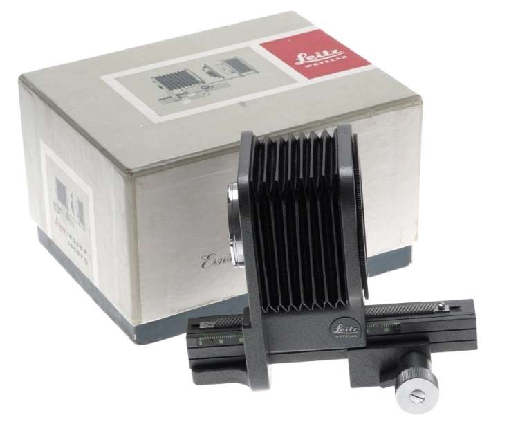 16556 P LEITZ LEICA 16557Q CAMERA LENS CLOSE FOCUS BELLOW GREY HAMMERTONE FINISH