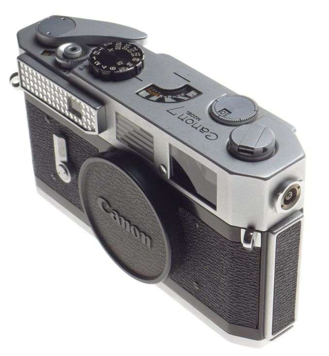 CANON Model 7 rangefinder chrome 35mm camera body only ready for 0.95/50mm lens