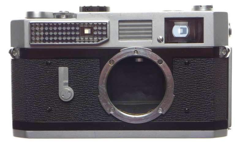 CANON Model 7 rangefinder chrome 35mm camera body only ready for 0.95/50mm lens