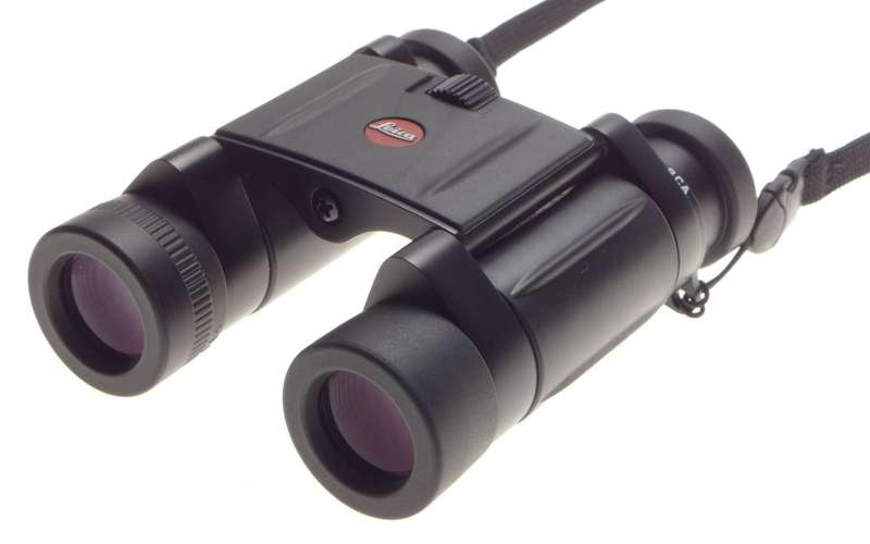 Leica Trinovid 8x20 BC compact binoculars 40315 black strap Mint- condition used
