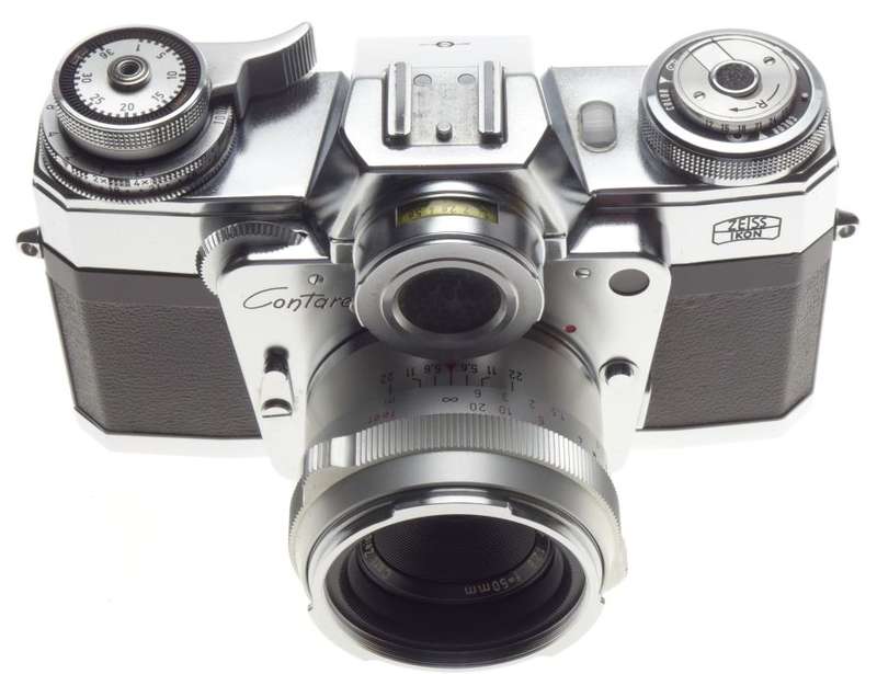 ZEISS CONTAREX Bullseye SLR 35mm chrome film camera Tessar 1:2.8/50mm lens cased