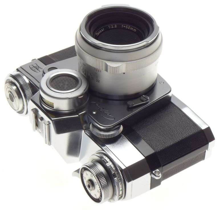 ZEISS CONTAREX Bullseye SLR 35mm chrome film camera Tessar 1:2.8/50mm lens cased