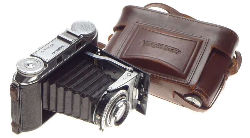 VOIGTLANDER BESSA II Camera Color-Skopar3.5/10.5cm Lens f=105mm Compur