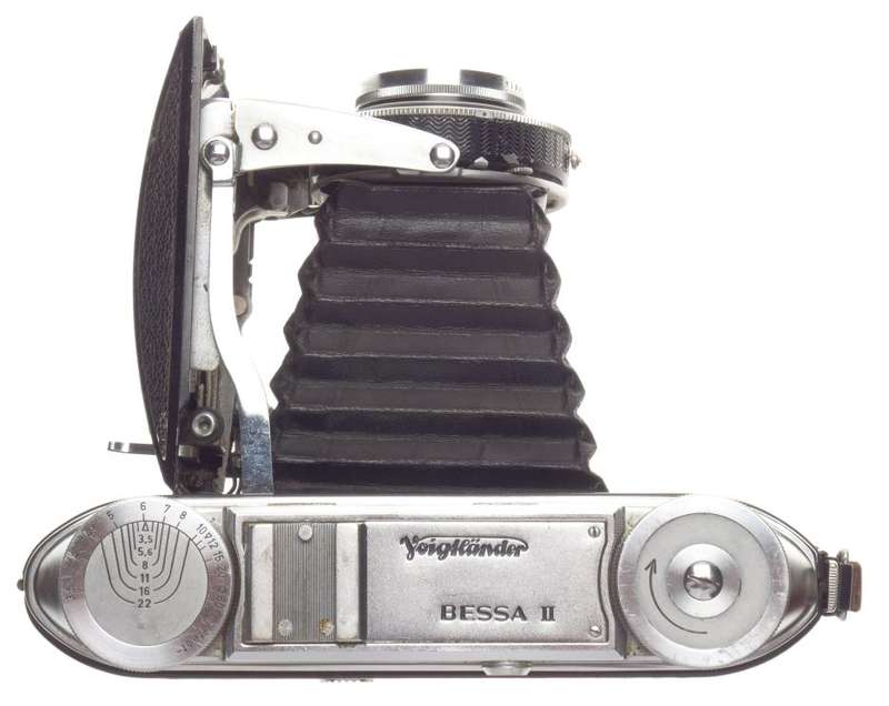 VOIGTLANDER BESSA II Camera Color-Skopar3.5/10.5cm Lens f=105mm Compur