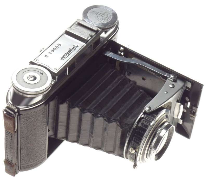 VOIGTLANDER BESSA II Camera Color-Skopar3.5/10.5cm Lens f=105mm Compur