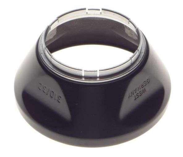 VOIGTLANDER 310/32 Black camera lens hood shade snap on type excellent condition
