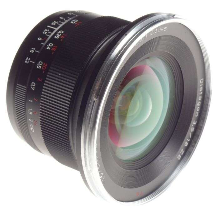Carl Zeiss 3.5/18mm DISTAGON T* ZE f=18mm wide angle lens new hood caps mint box