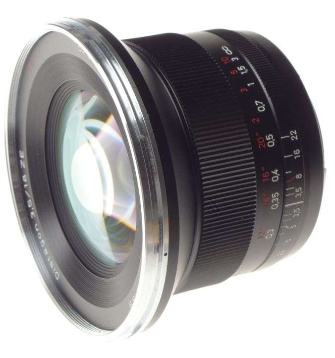 Carl Zeiss 3.5/18mm DISTAGON T* ZE f=18mm wide angle lens new hood caps mint box