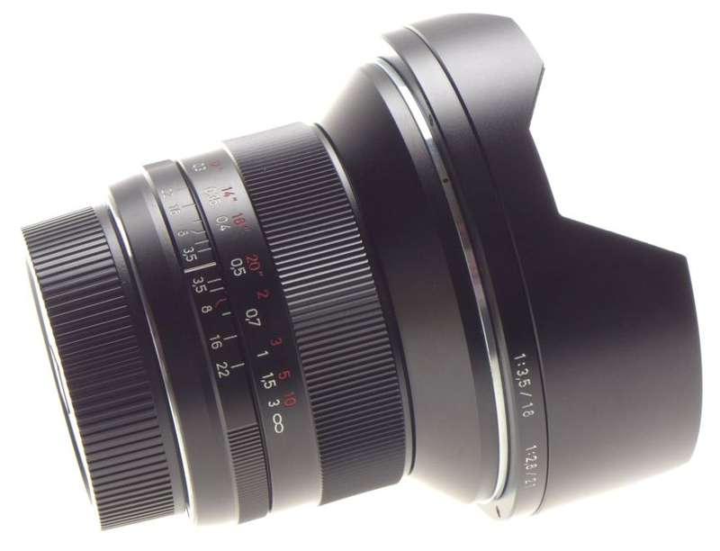 Carl Zeiss 3.5/18mm DISTAGON T* ZE f=18mm wide angle lens new hood caps mint box