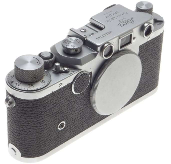 IIC LEITZ M39 SCREW MOUNT RANGE FINDER 35mm FILM CAMERA VINTAGE LEICA BODY CASE