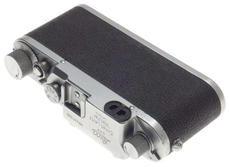 IIC LEITZ M39 SCREW MOUNT RANGE FINDER 35mm FILM CAMERA VINTAGE LEICA BODY CASE