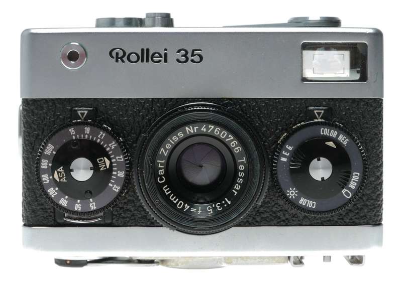 Rollei 35 compact film camera Zeiss Tessar 1:3.5 f=40mm lens set