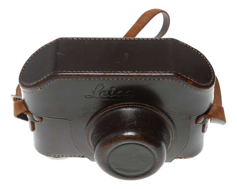 Leitz Wetzlar RF vintage original leather camera case with neck strap