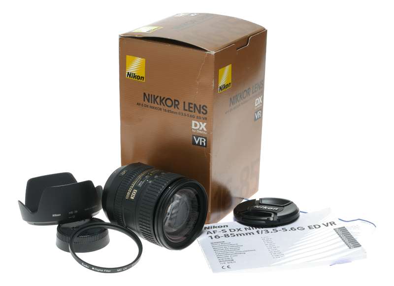 Nikon AF-S DX NIKKOR 16-85mm f/3.5-5.6G ED VR Lens boxed used