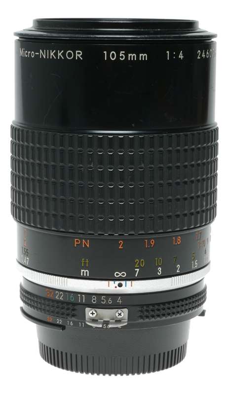 Micro-Nikkor 105mm f4 SLR ai-s film camera lens 1:4/105mm