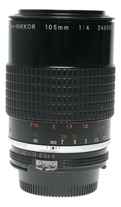 Micro-Nikkor 105mm f4 SLR ai-s film camera lens 1:4/105mm