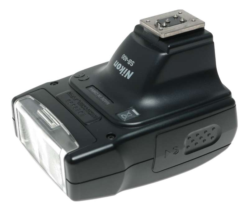 Nikon SB-200 Speedlight Flash accessory with pouch